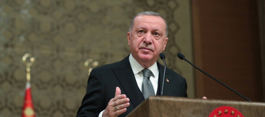 La Cámara ha respaldado la medida por 325 votos a favor del AKP del presidente Recep Tayyip...