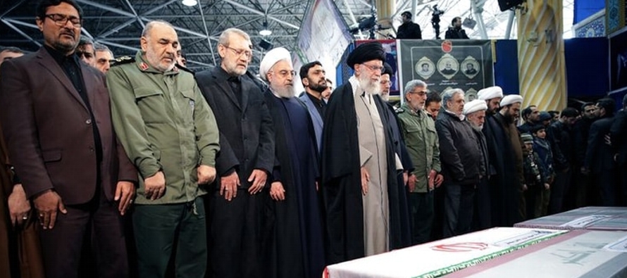 Los iraníes se volcaron a las calles de Teherán para despedir al comandante de las...