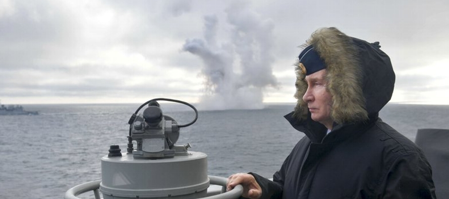 Las maniobras navales rusas se hicieron en un momento en que aumentan las tensiones entre Estados...