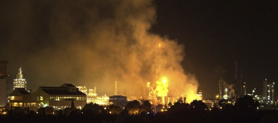 La explosión de la fábrica cerca de la ciudad costera de Tarragona mató a otra...
