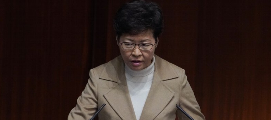 Las declaraciones de Lam en el Consejo Legislativo parecían apelar a los hongkoneses que...