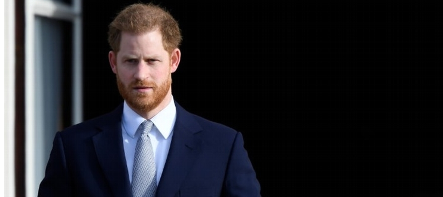 El Palacio de Buckingham y la reina anunciaron el sábado que Harry y Meghan ya no...