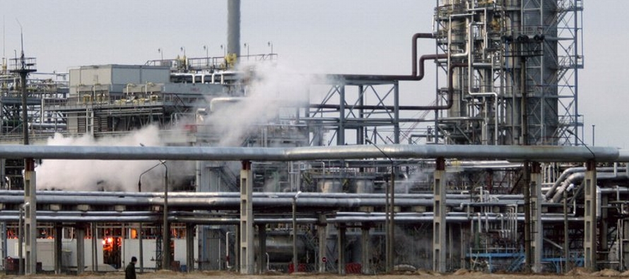 La compañía petrolera estatal bielorrusa Belneftekhim precisó el martes que su...