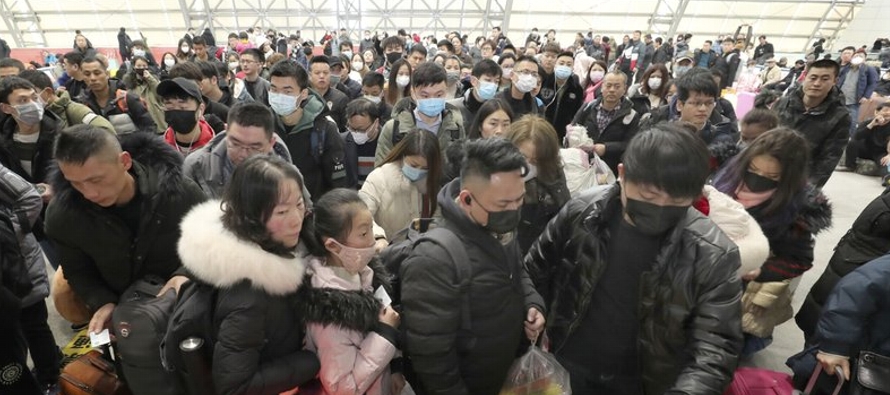 El número de nuevos casos aumentó drásticamente en China, que es el epicentro...