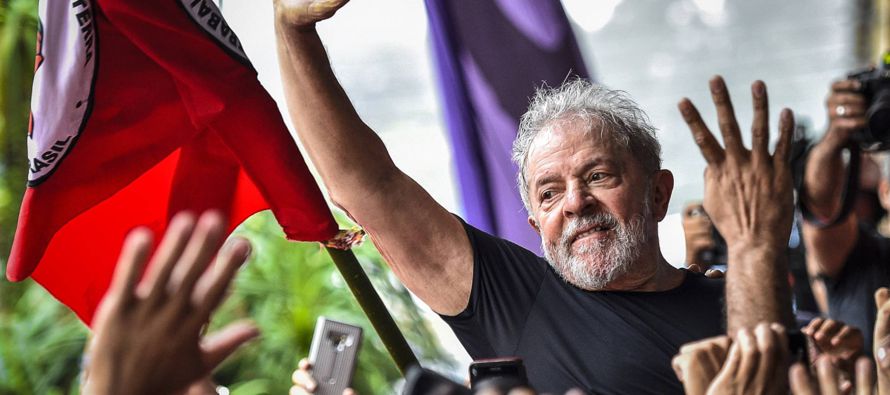 Busca su lugar en la política brasileña tras 19 meses preso por corrupción y...