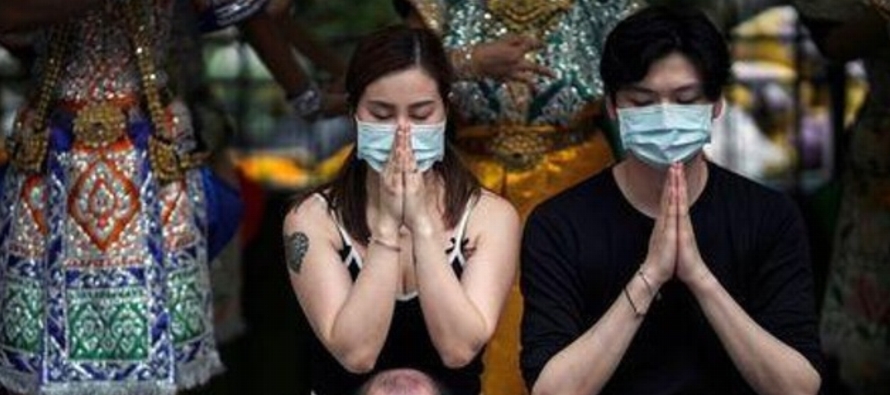 El Síndrome Respiratorio Agudo Severo (SARS), que también vino de China, mató...