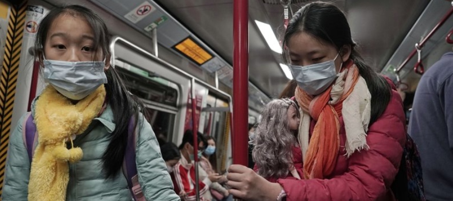 Un brote viral que comenzó en China ha infectado a más de 28,200 personas en todo el...