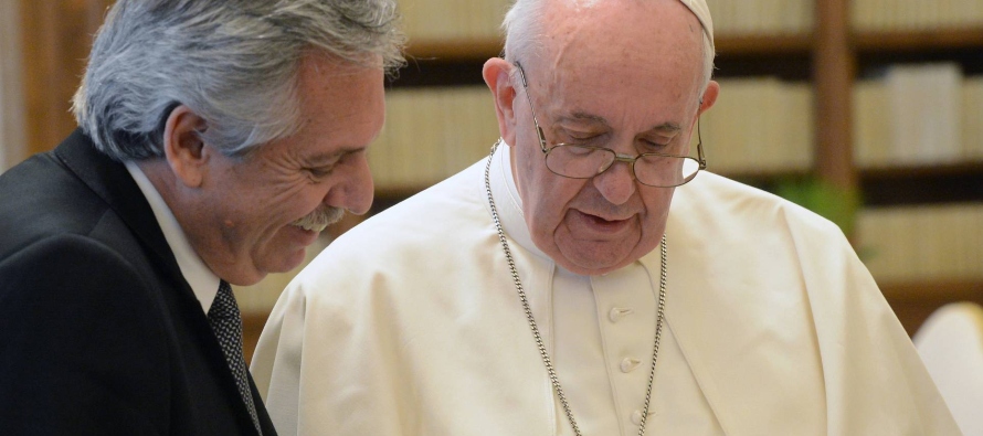 Cinco días después de reunirse con el papa Francisco, Fernández reiteró...
