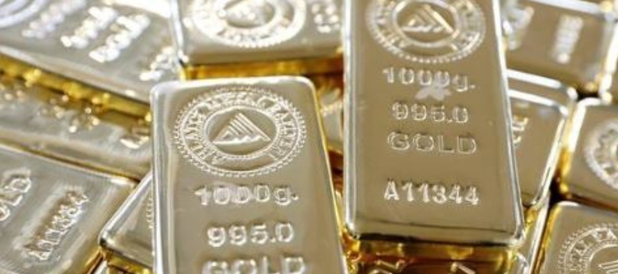 El oro al contado subió un 0,4% a 1.575,71 dólares la onza a las 1857 GMT, luego de...
