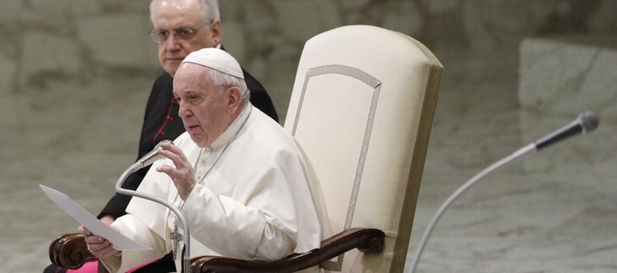 En un esperado documento, el pontífice no mencionó siquiera las recomendaciones de...