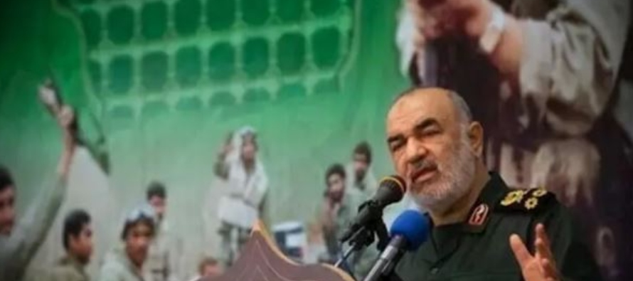 A la ceremonia han acudido miles de iraníes, además de empleados gubernamentales y...