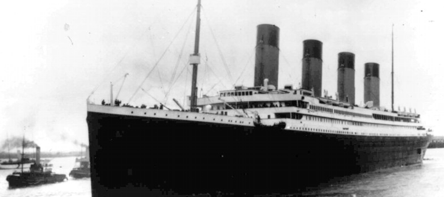Los abogados de R.M.S. Titanic Inc. presentaron el jueves a testigos para que explicaran a una...