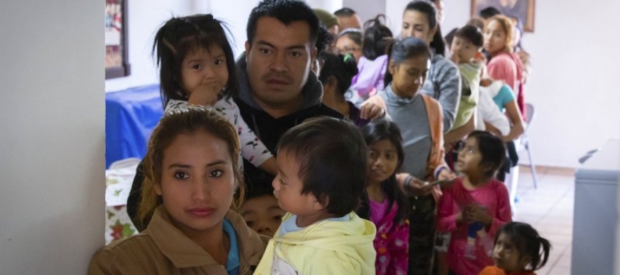Ella y su marido no puedan pagar la atención médica de sus hijos en Chiapas.