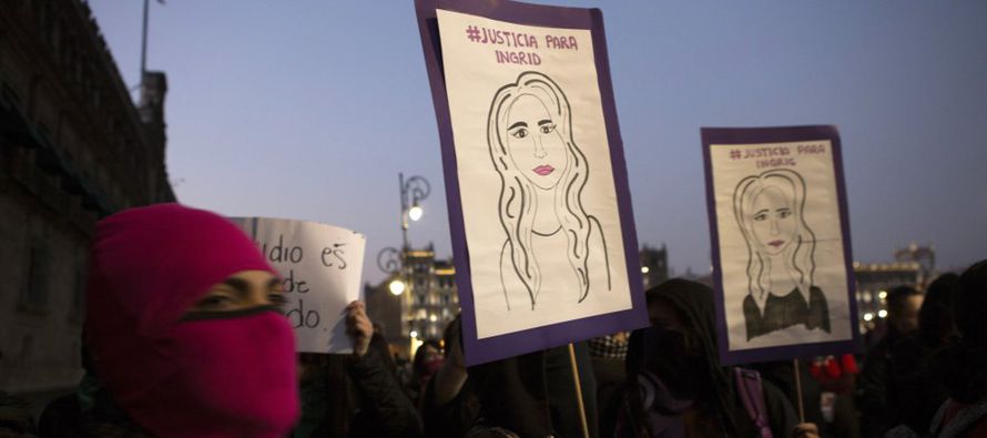  Se anticipa que las mujeres expresen su indignación durante una marcha en la Ciudad de...