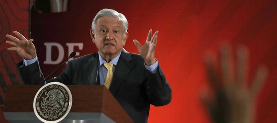Analistas económicos señalaron que a López Obrador "se le acabó la...