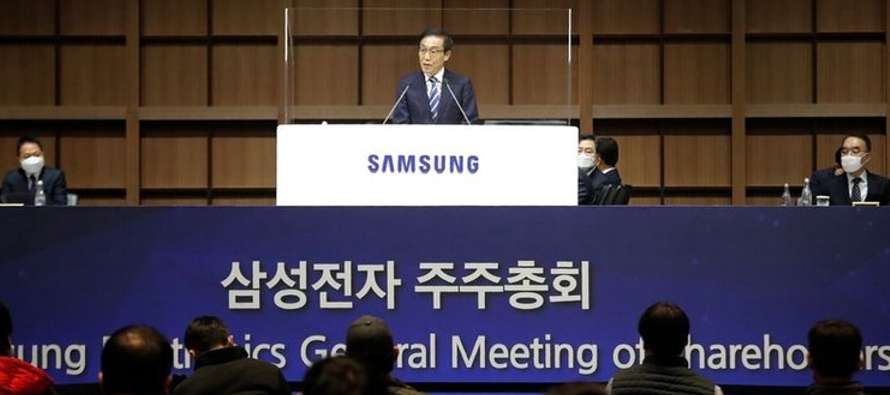 El consejero delegado Kim Ki-nam dijo que el coronavirus y las disputas comerciales entre Estados...
