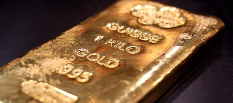 A las 0939 GMT, el oro al contado cedía un 2,5%, a 1.490,81 dólares por onza, tras un...