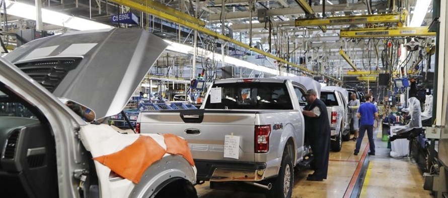 La decisión de General Motors, Fiat Chrysler y Ford dejará inactivos a unos 150,000...