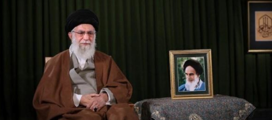 Funcionarios cercanos a Jamenei, contactados por Reuters el miércoles, negaron esas...
