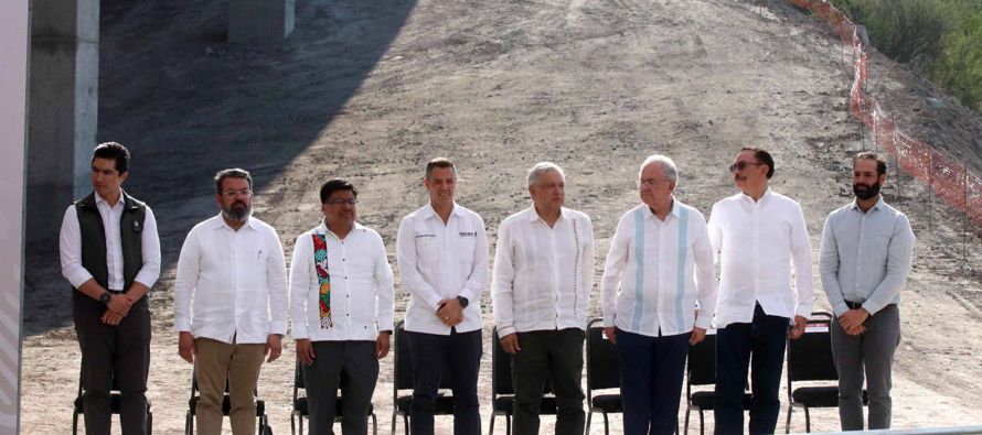 López Obrador ha reconocido hoy en Oaxaca que la recesión económica va a...