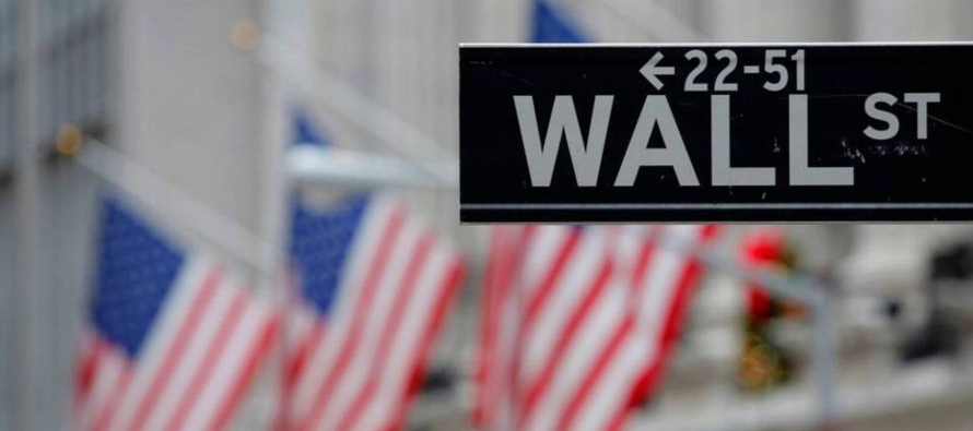 A media sesión sesión, el Dow Jones Industrial avanzaba un 4,2%, mientras el S&P...