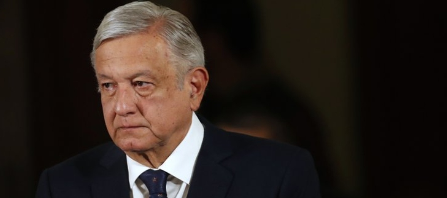 Andrés Manuel López Obrador se aprestaba a volar el viernes más tarde al...
