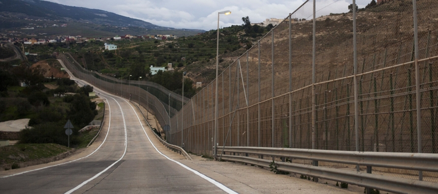La delegación del gobierno español en Melilla, que hace frontera con Marruecos, dijo...