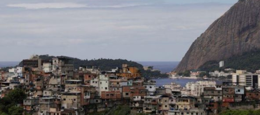 Una vista general de la favela de Santo Amaro durante el brote de coronavirus en Rio de Janeiro....