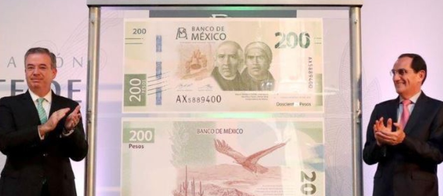 Imagen de archivo. El gobernador del Banco Central de México, Alejandro Díaz de...