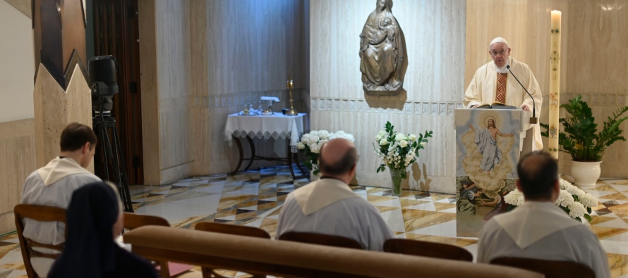 En su homilía, el Papa Francisco meditó en torno al Evangelio de hoy (Jn 6, 22-29) en...