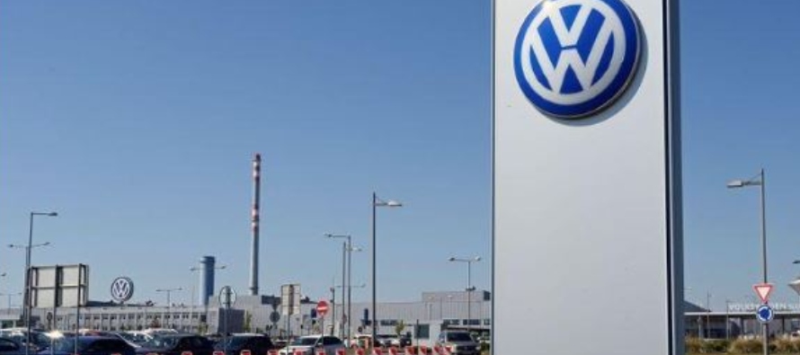 Foto de archivo: Vista general de la planta de Volkswagen que reabrió sus puertas...