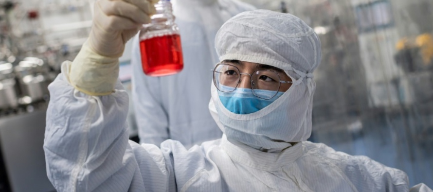 En un laboratorio del norte de Pekín, un hombre posee quizás el esperado...