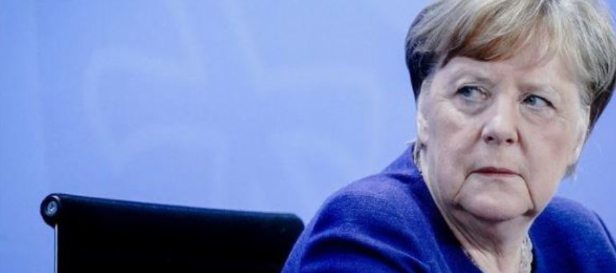 Imagen de archivo de la canciller alemana, Angela Merkel, durante una conferencia de prensa sobre...
