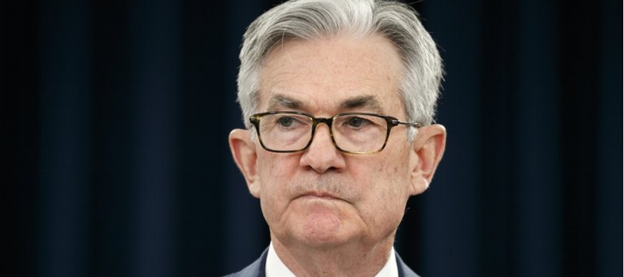 El presidente de la Reserva Federal, Jerome Powell, advirtió que el prolongado cierre de los...
