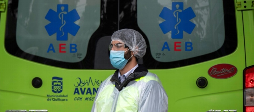 Brasil superó el jueves los 20,000 muertos por coronavirus tras registrar 1.188 decesos en...