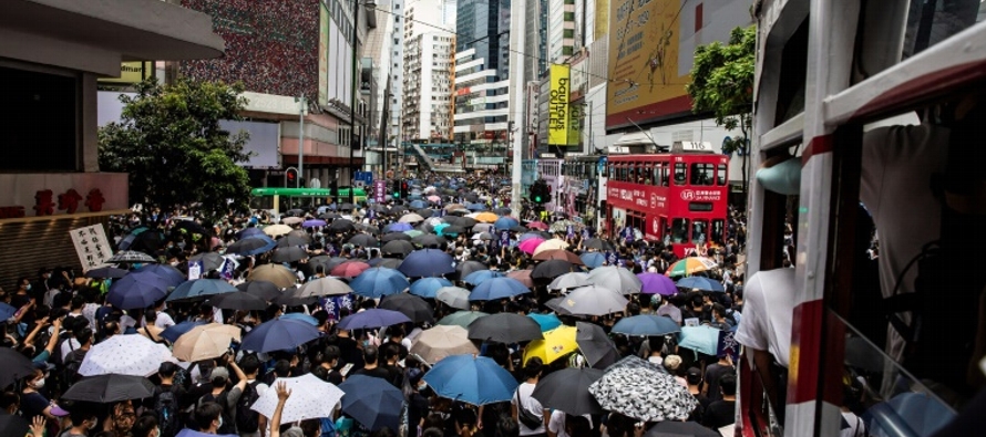 Pekín quiere aprobar una polémica ley de seguridad para Hong Kong para castigar la...