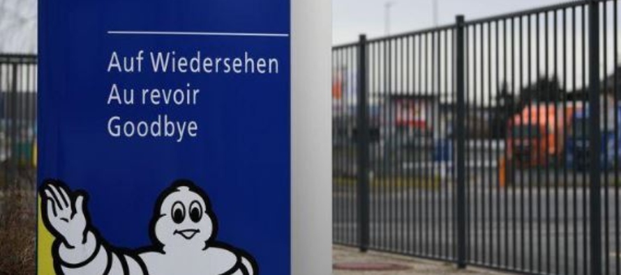 El fabricante francés de llantas Michelin dijo que reanudó el lunes operaciones en...