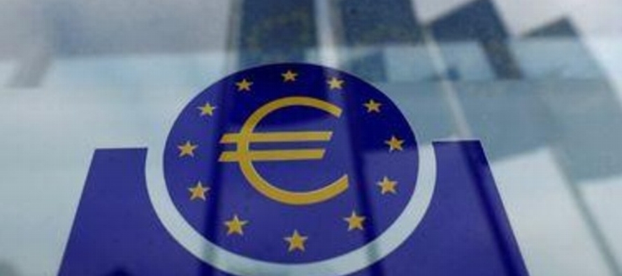 Apenas dos meses después de lanzar una serie de medidas de soporte, el BCE incrementó...