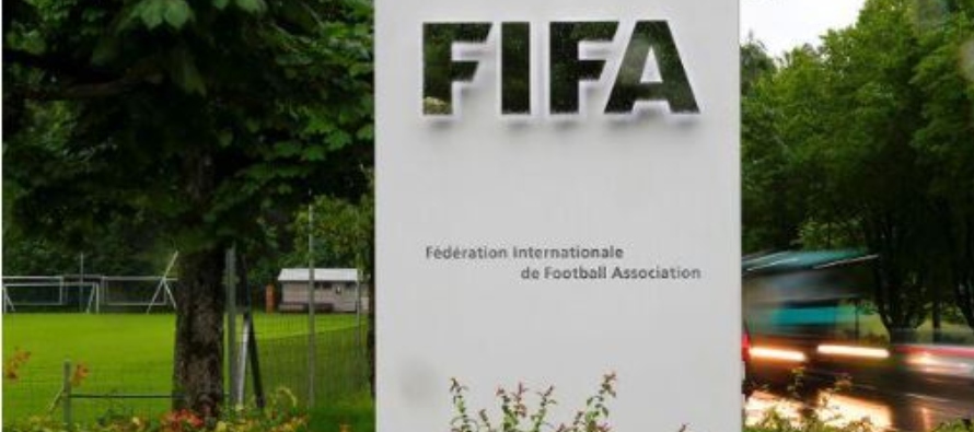El organismo rector del fútbol mundial agregó que la medida busca “evitar...