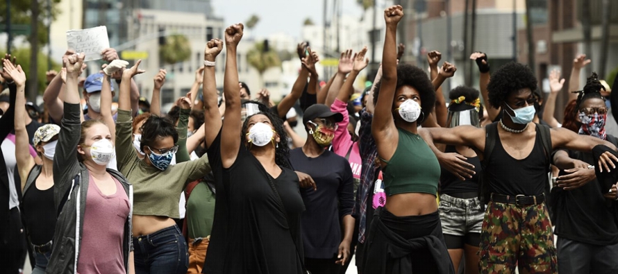 Tras semanas de masivas protestas raciales contra la violencia policial, está previsto que...