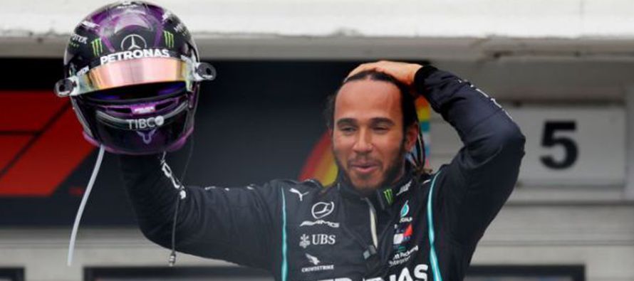 Hamilton, ganador del Gran Premio de Estiria el domingo anterior, suma ahora dos victorias en la...