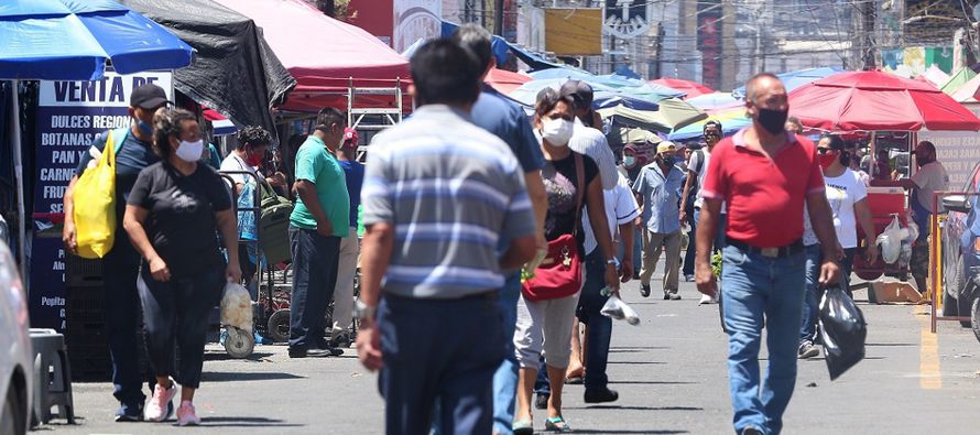 México es el cuarto país en el mundo con más decesos por COVID-19, mientras...