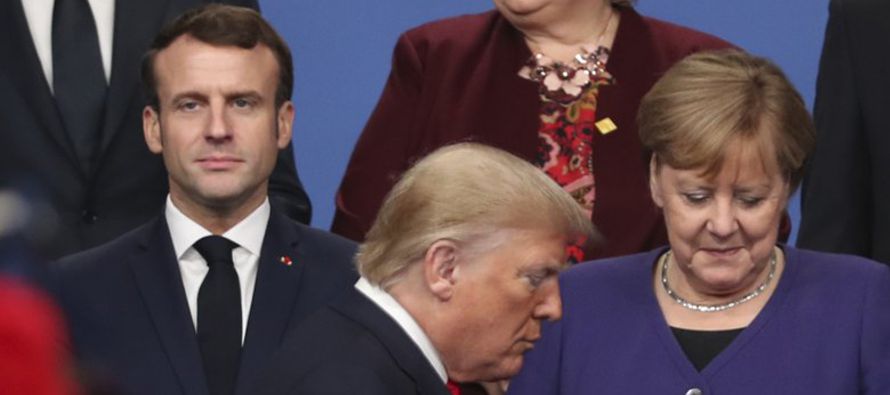 El presidente Emmanuel Macron dice que su colega Donald Trump es “mi amigo”, pero evita...