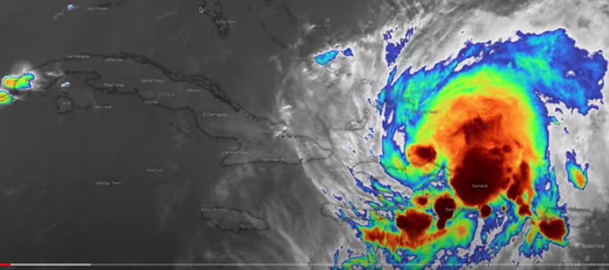 Se emitieron alertas de huracán para el noroeste de Bahamas, incluyendo las islas Andros,...