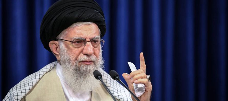 Jamenei dijo que Estados Unidos quiere que Irán abandone su programa nuclear, instalaciones...