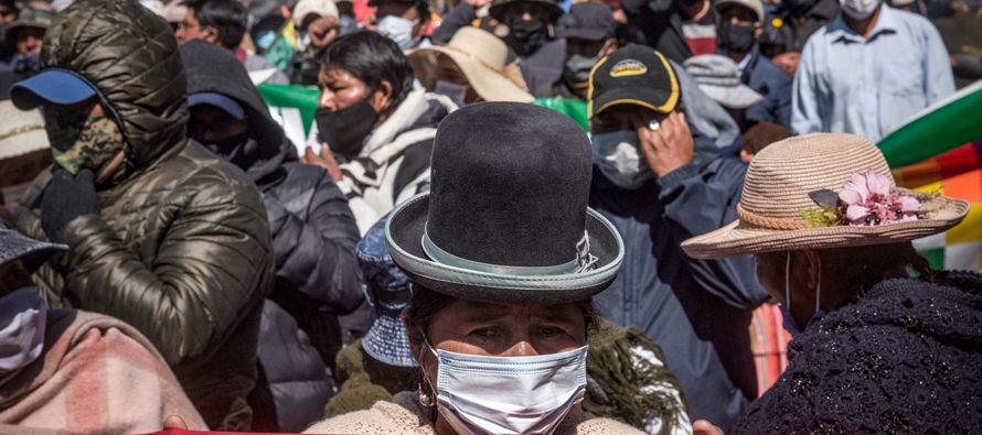 Si no hay otros cambios de fecha, los bolivianos volverán a las urnas un año...