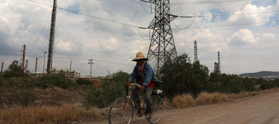 La planta termoeléctrica de Tula, ubicada al norte de Ciudad de México, violó...