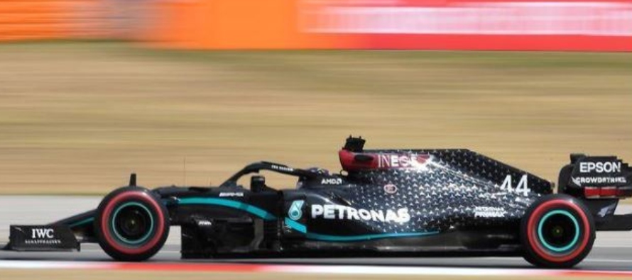 Su compañero en Mercedes, Valtteri Bottas, que había sido el más veloz en la...