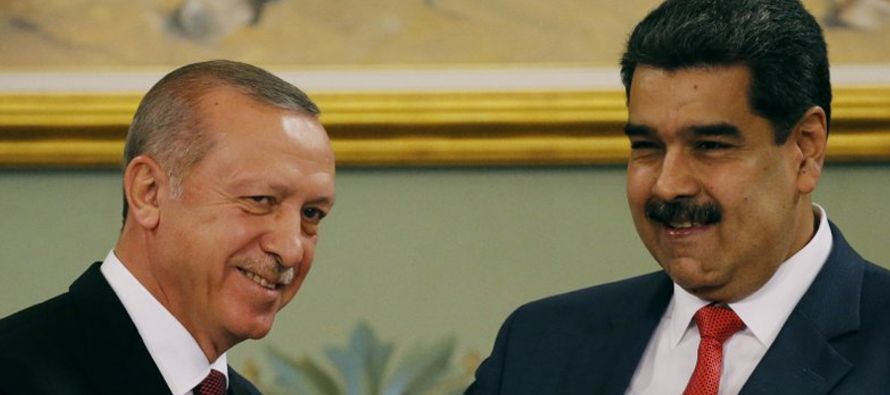 Esa alianza quedó manifiesta el martes con la visita del canciller turco Mevlut Cavusoglu a...