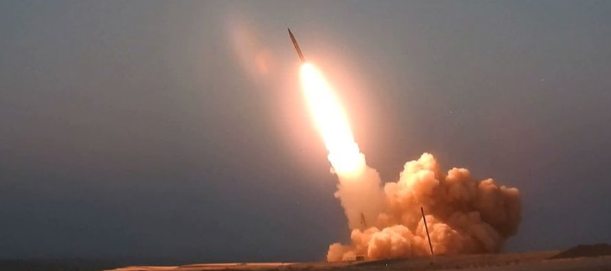 El misil balístico tierra-tierra “Mártir Hajj Qassem” tiene un alcance de...